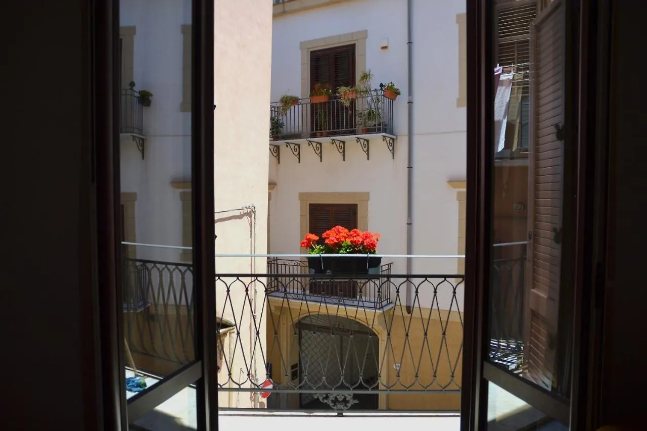 Isula Hotel Palermo Italy