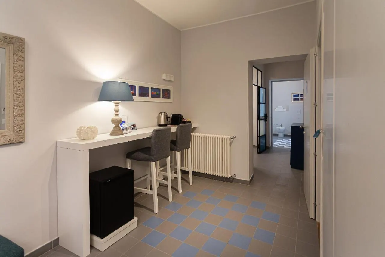Isula Hotel Palermo 0*,